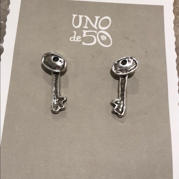 UNO de 50 Jewelry - Uno De 50 Hogar Dulce Hogar Key Drop Earrings UNO de 50 Jewelry - Uno De 50 Hogar Dulce Hogar Key Drop Earrings